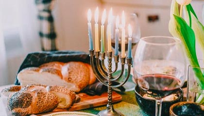 开练！马瑟林赤膊上阵训练挥汗如雨 打板大战斧劈扣赏心悦目